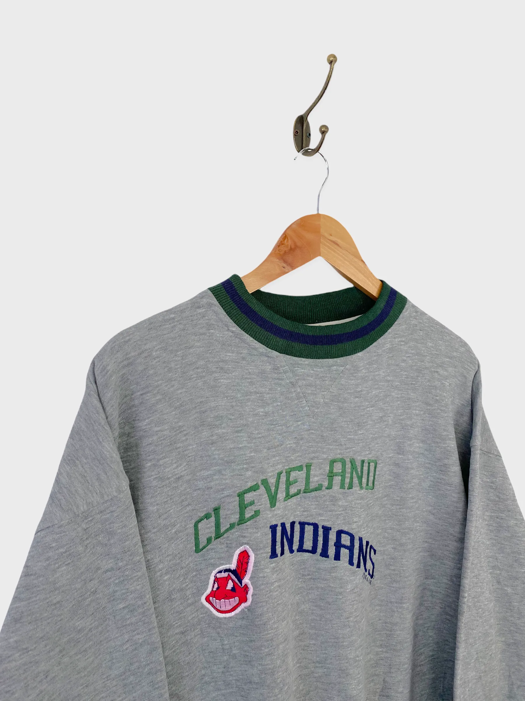 1998 Indians MLB Embroidered Vintage Sweatshirt Size M-L