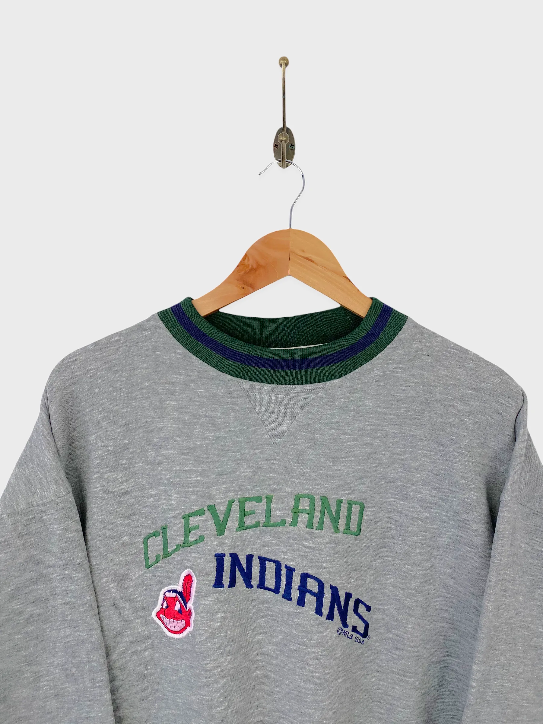1998 Indians MLB Embroidered Vintage Sweatshirt Size M-L