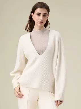 Amoretu 100% Wool Deep V-Neck Knitted Sweater