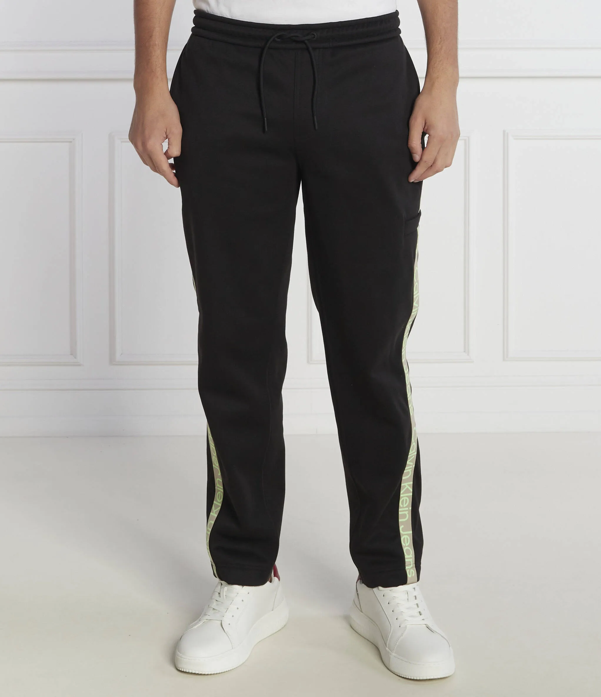 Cut Off Logo Tape Hwk Pant