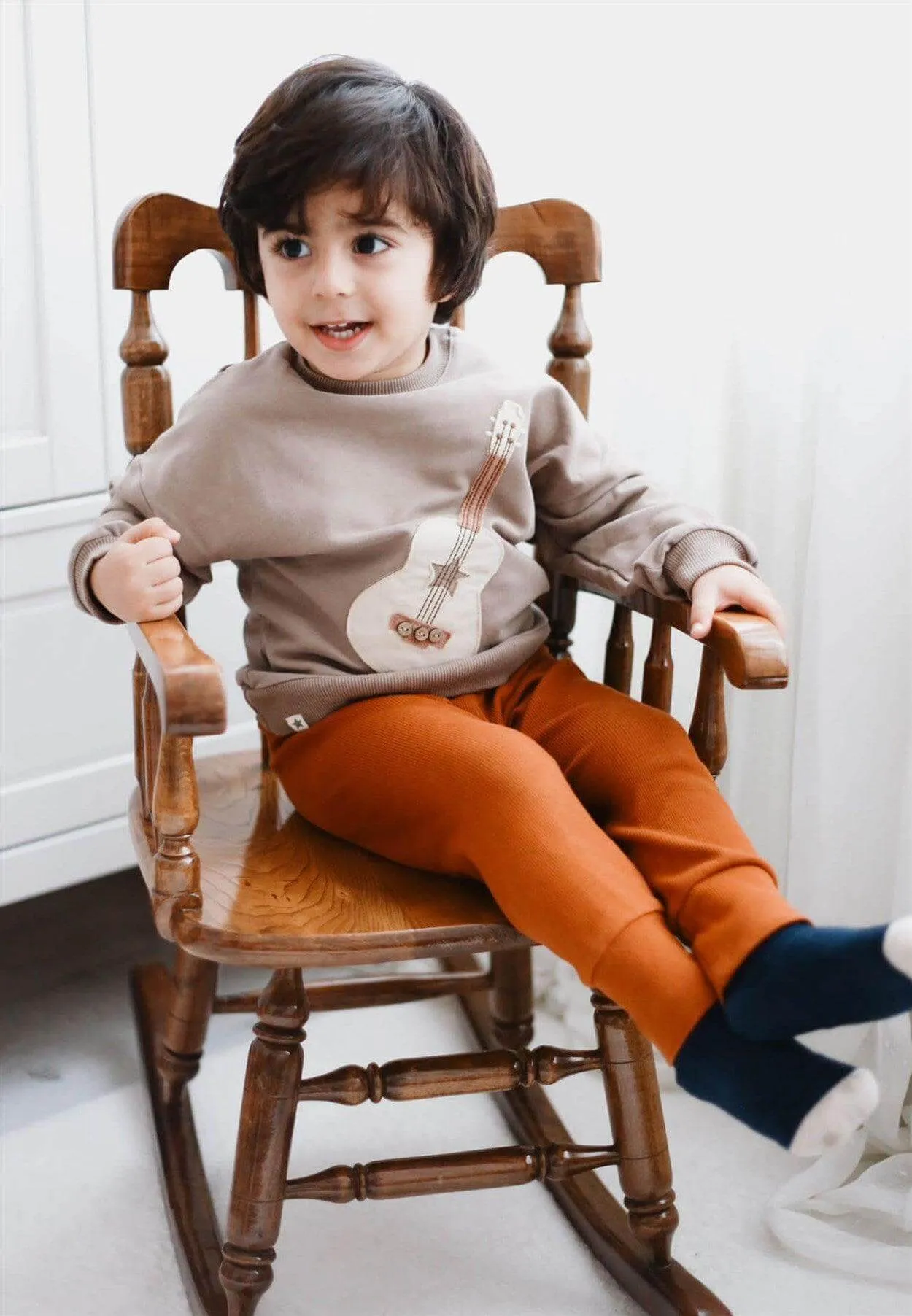 Guitar Sweatshirt- Dunkelgrau